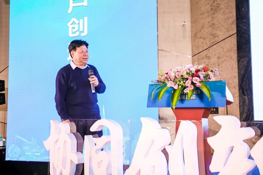 饕餮盛宴！安博官网体育(中国)有限公司官网
智能•建华建材预制桩施工装备与技术交流会隆重召开