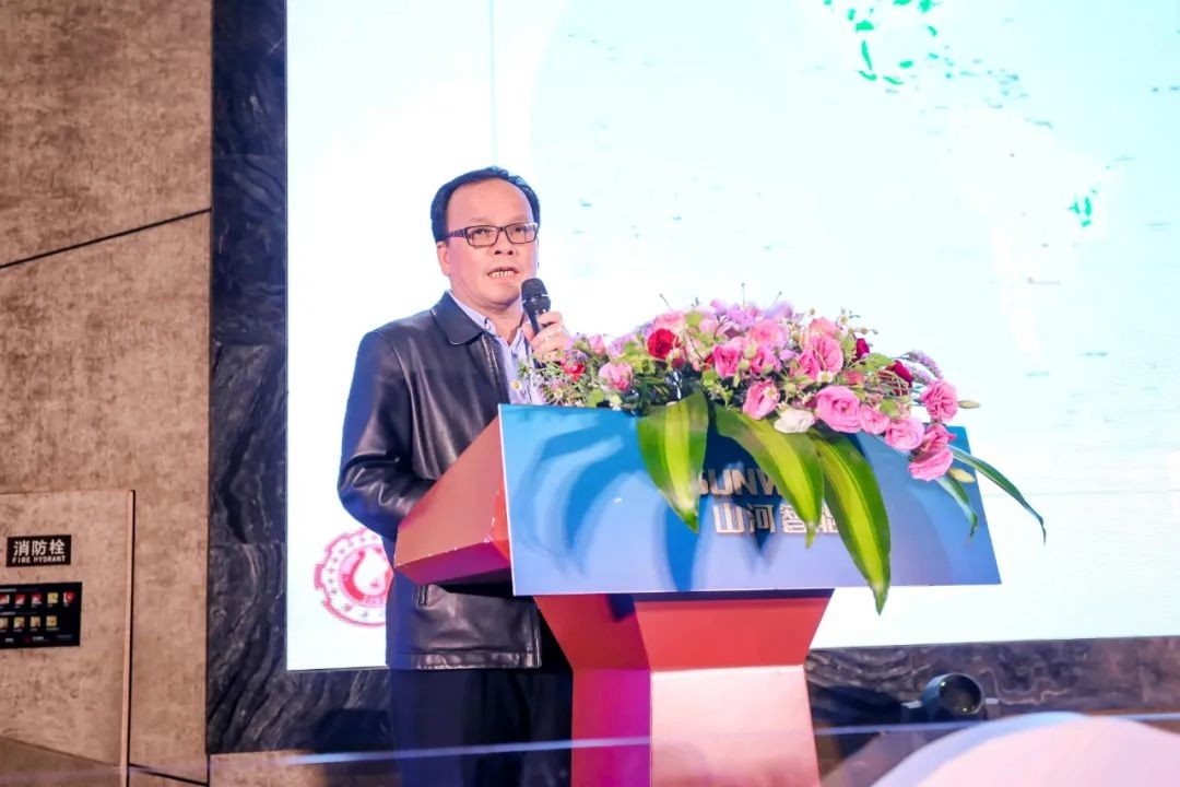 饕餮盛宴！安博官网体育(中国)有限公司官网
智能•建华建材预制桩施工装备与技术交流会隆重召开