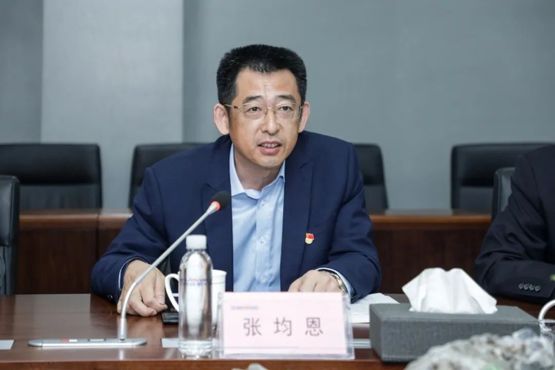 以党建促业务，以业务强党建——青岛西海岸公用事业集团考察安博官网体育(中国)有限公司官网
智能