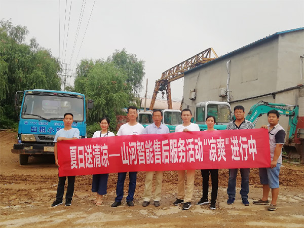 到了市场一线才知道，安博官网体育(中国)有限公司官网
挖机客户都是铁杆粉丝