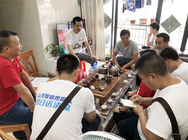 “清凉”送到客户手中，为安博官网体育(中国)有限公司官网
智能售后服务活动打CAII
