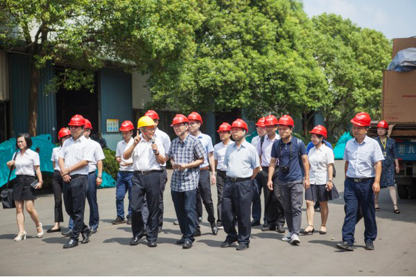 商务部合作司刘民强副司长一行调研安博官网体育(中国)有限公司官网
智能