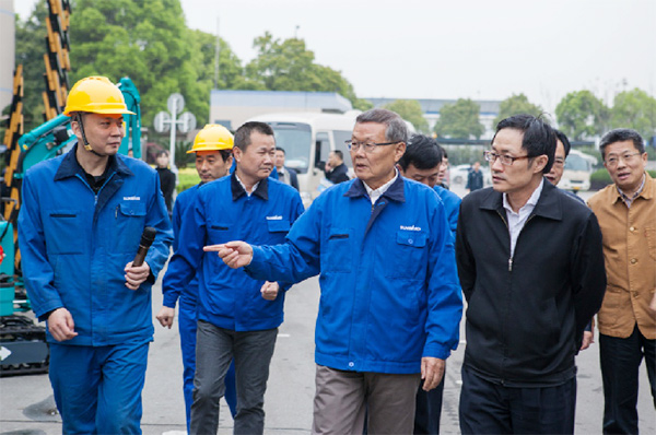 科技部副部长李萌考察调研安博官网体育(中国)有限公司官网
智能