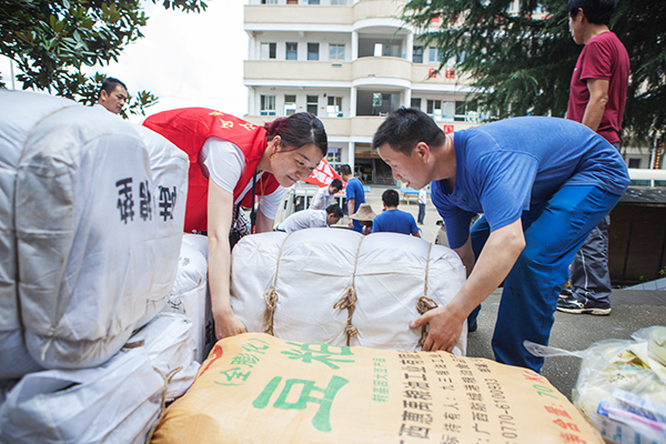 无人机装备驰援抗洪救灾，守卫家园安博官网体育(中国)有限公司官网
在行动
