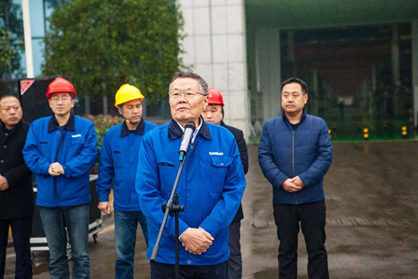 新年开门红！安博官网体育(中国)有限公司官网
智能5000万装备批量发车