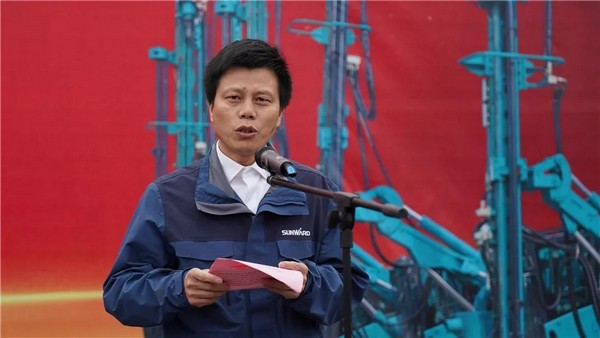 进军南非高端矿山市场！安博官网体育(中国)有限公司官网
智能凿岩设备批量发车