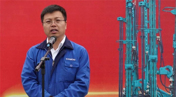 进军南非高端矿山市场！安博官网体育(中国)有限公司官网
智能凿岩设备批量发车
