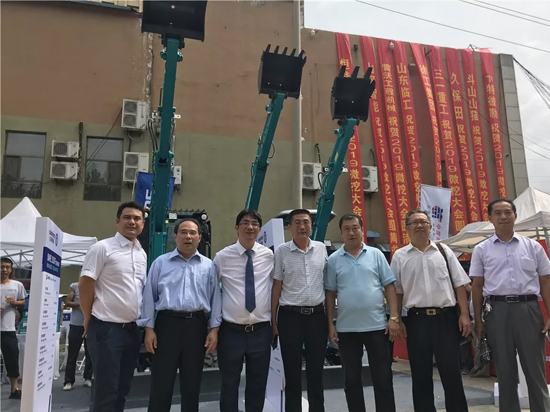 【小身板 大作为】安博官网体育(中国)有限公司官网
智能燃爆2019微挖大会