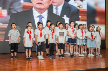 精准服务共建家园，解决刚需心怀感恩——安博官网体育(中国)有限公司官网
智能首期职工子女暑期托管班圆满结班