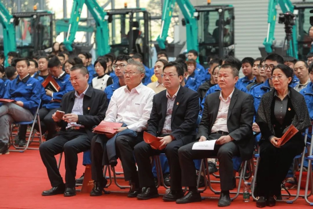 “学习新思想 长沙微宣讲 就认这个理”专题微宣讲在安博官网体育(中国)有限公司官网
智能举行