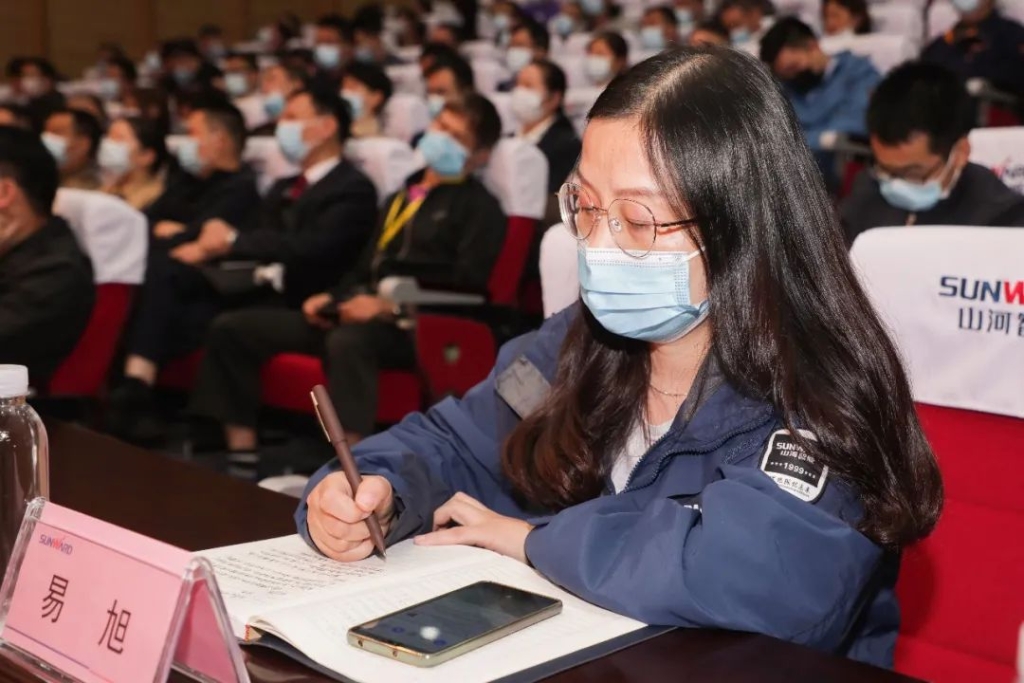 惟创新者胜——学习贯彻习近平总书记考察湖南重要讲话精神省委宣讲团长沙分团宣讲报告会在安博官网体育(中国)有限公司官网
智能开讲