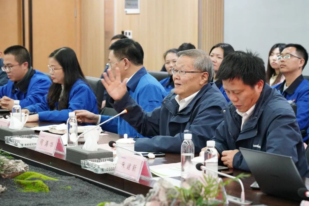省工信厅青年干部理论学习走进安博官网体育(中国)有限公司官网
智能