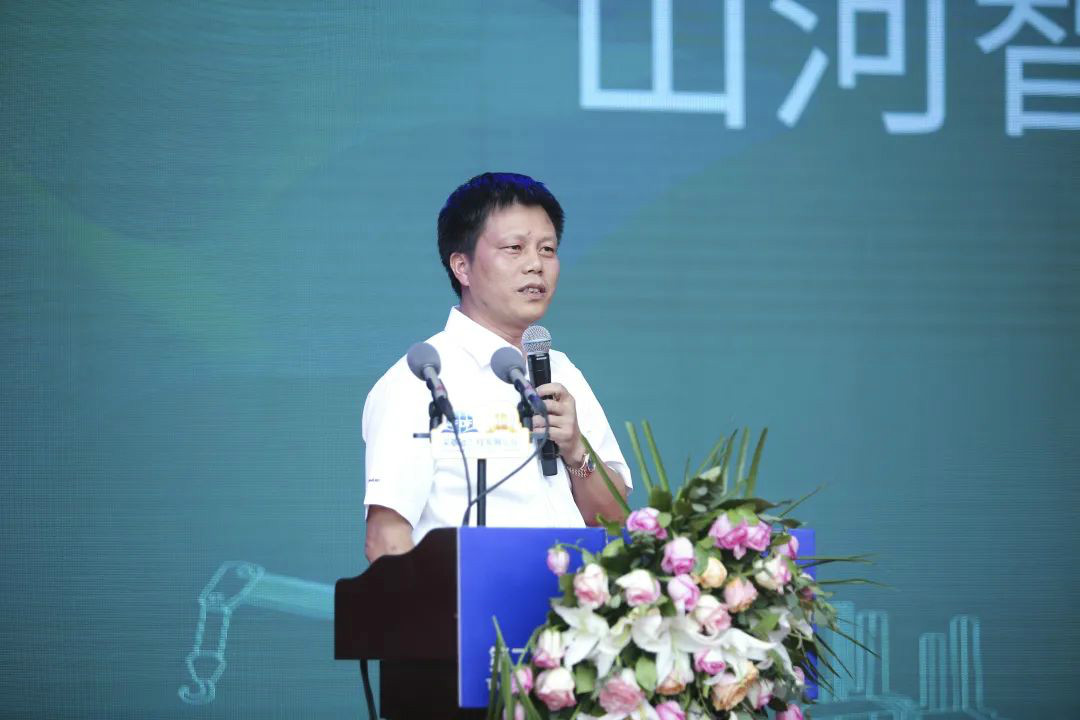 安博官网体育(中国)有限公司官网
智能全国客户交流会在深基础工程发展论坛会场举办