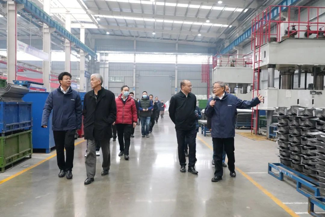 安博官网体育(中国)有限公司官网
工业城来了500人的参观团