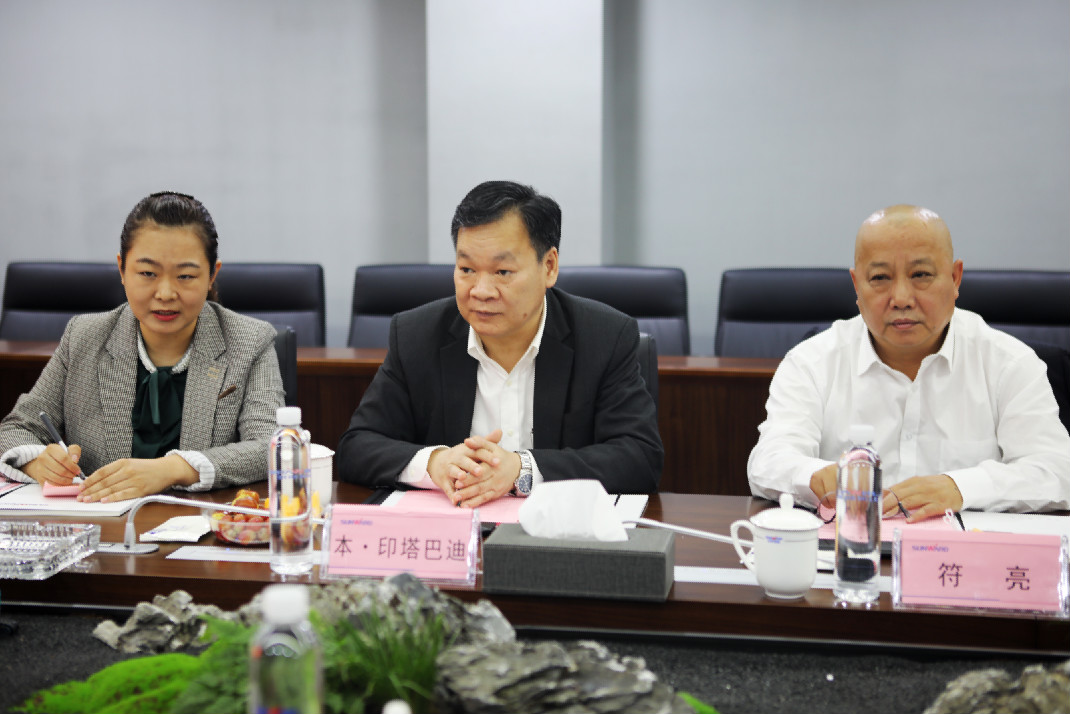 老挝长沙总领事本·印塔巴迪考察安博官网体育(中国)有限公司官网
智能