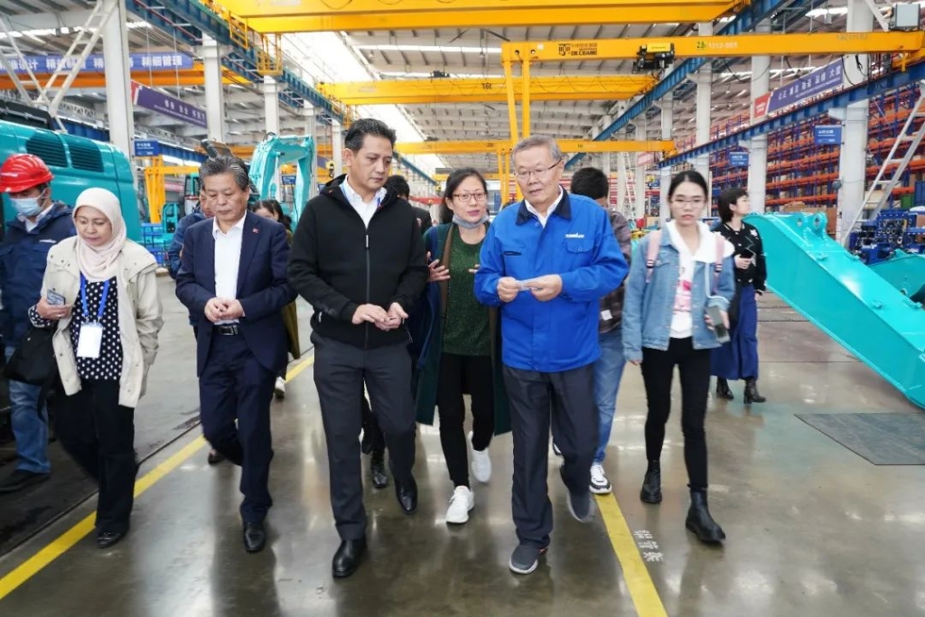 东盟联合参访团考察安博官网体育(中国)有限公司官网
智能