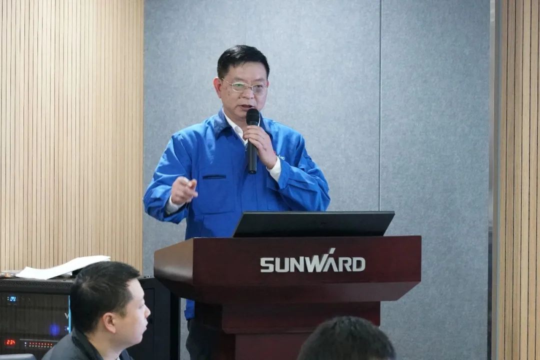 省工信厅青年干部理论学习走进安博官网体育(中国)有限公司官网
智能