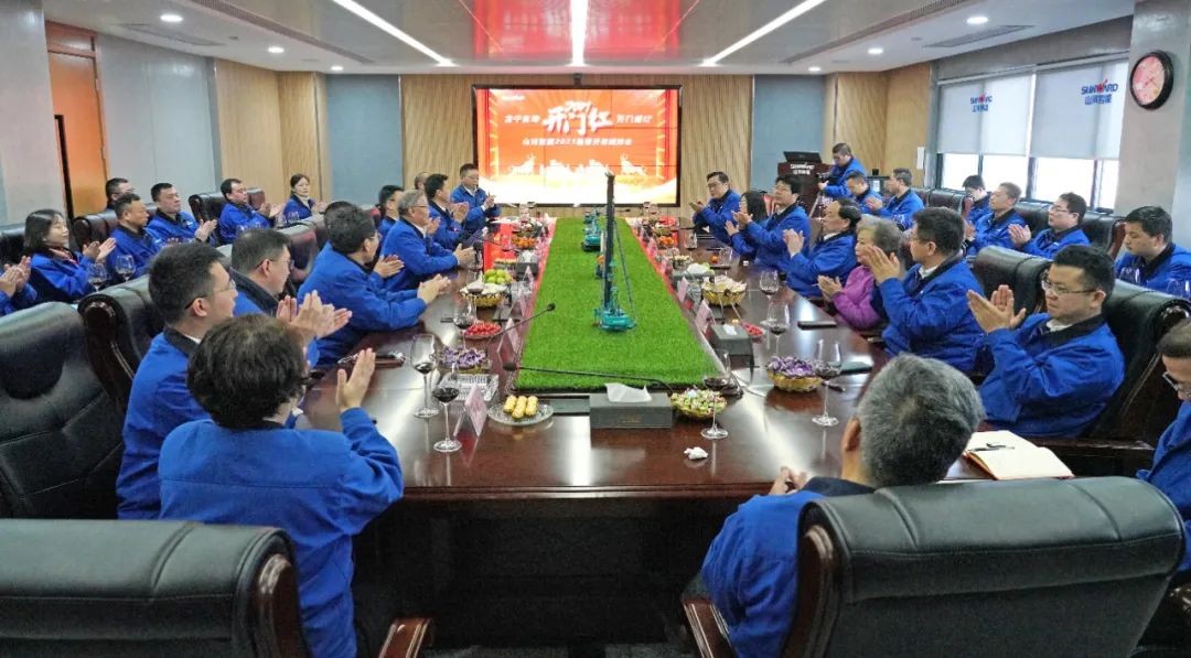 开工大吉！@安博官网体育(中国)有限公司官网
人，一路犇向春天