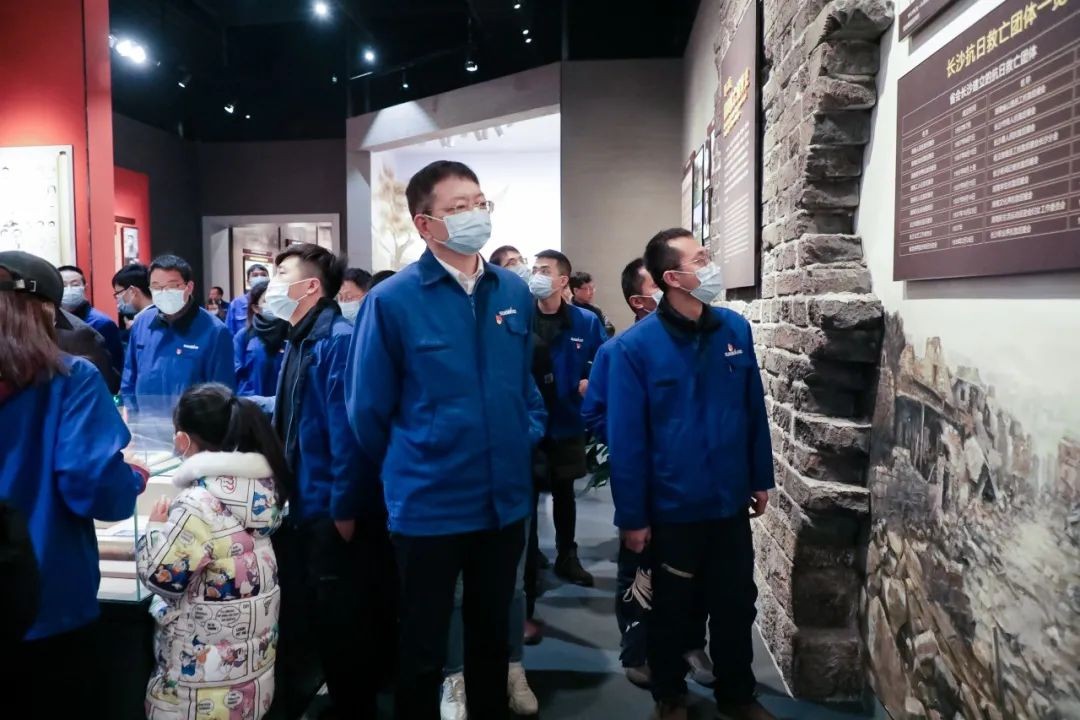 觅红色历史 践初心使命——安博官网体育(中国)有限公司官网
智能全体党员赴长沙党史馆开展主题党日活动