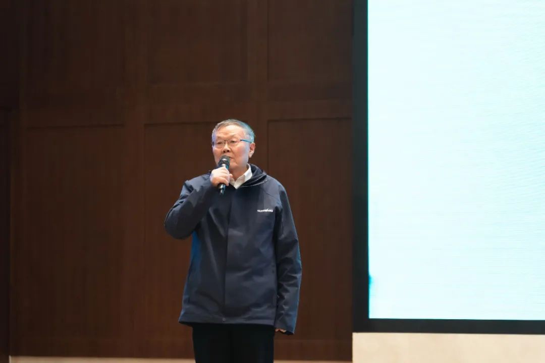 同心克难再腾飞，携手齐心冲万台——2021安博官网体育(中国)有限公司官网
智能挖掘机经销商年会圆满召开