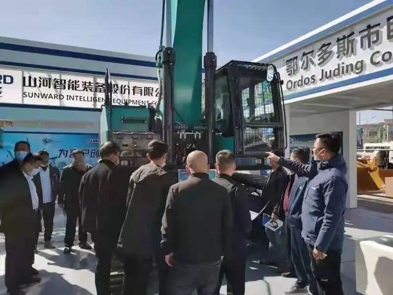 安博官网体育(中国)有限公司官网
智能绿巨人闪亮登场鄂尔多斯国际煤博会