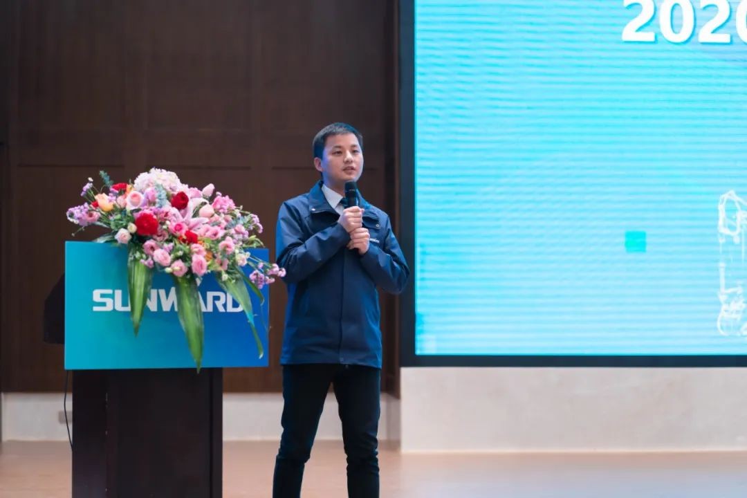 同心克难再腾飞，携手齐心冲万台——2021安博官网体育(中国)有限公司官网
智能挖掘机经销商年会圆满召开