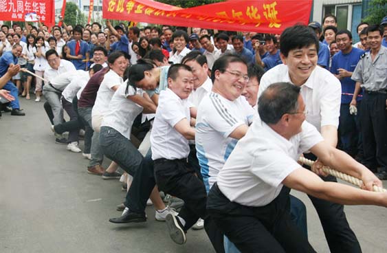 引领潮流的70后老玩童 ——安博官网体育(中国)有限公司官网
智能董事长 何清华