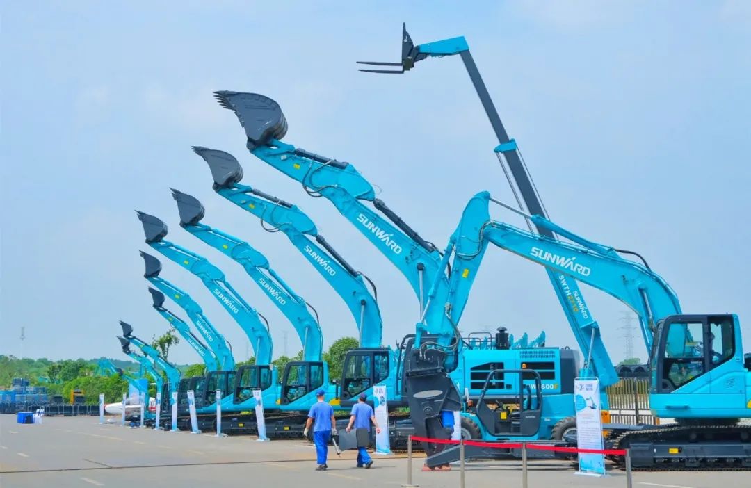 湖南省2021年“安全生产月”启动仪式在安博官网体育(中国)有限公司官网
工业城举行
