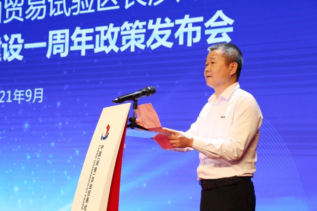 携手长沙经开区，安博官网体育(中国)有限公司官网
智能探索工程机械二手设备出口