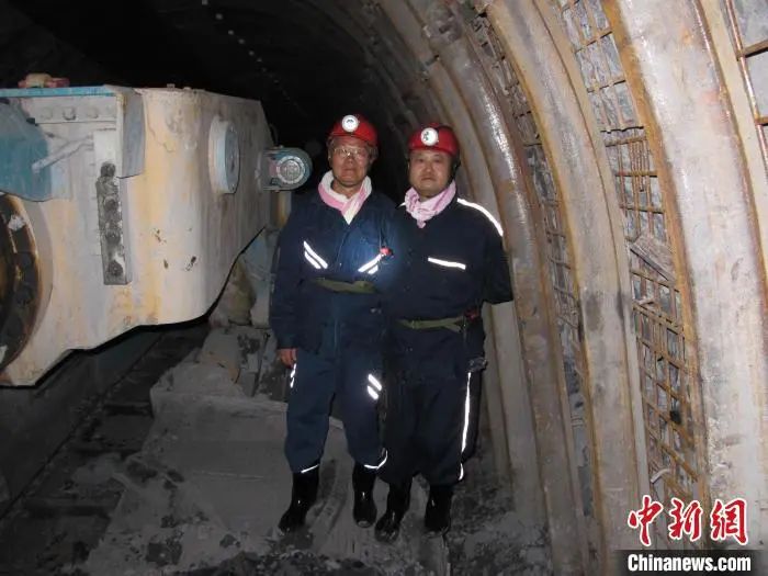 媒体聚焦 | 中新社专访——安博官网体育(中国)有限公司官网
智能创始人何清华：向着太阳奔跑的筑梦人