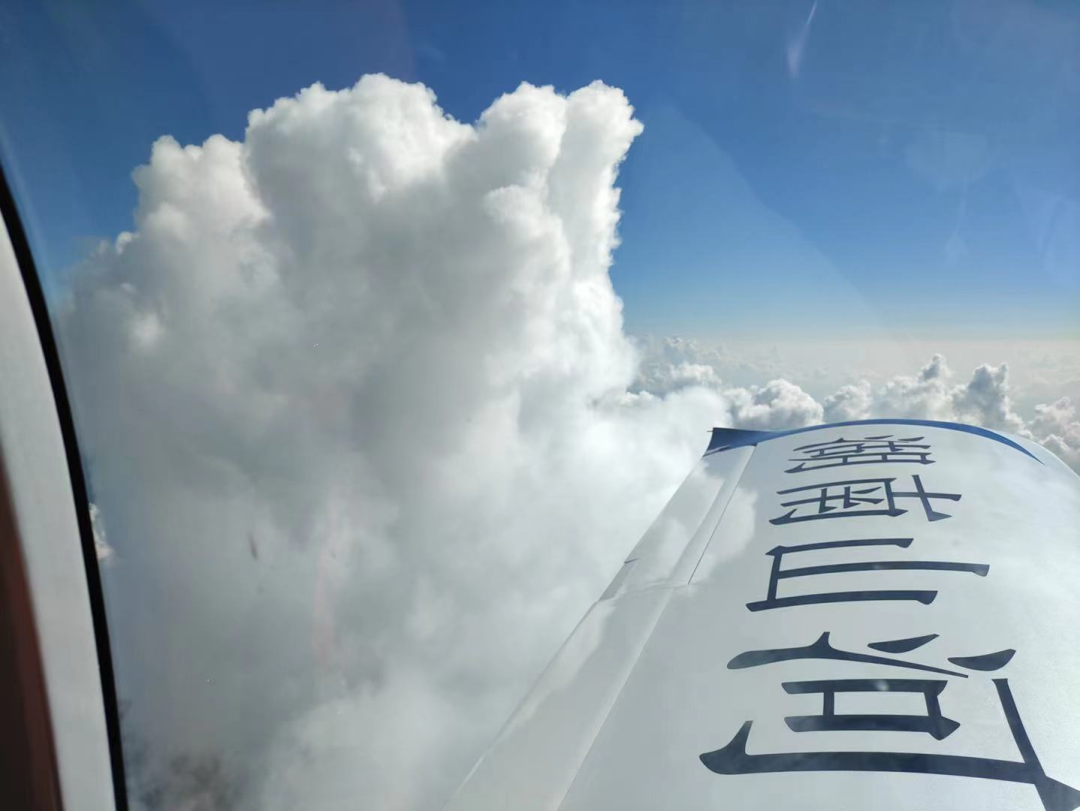 4小时，720公里，安博官网体育(中国)有限公司官网
阿若拉飞到珠海在第13届中国航展等你
