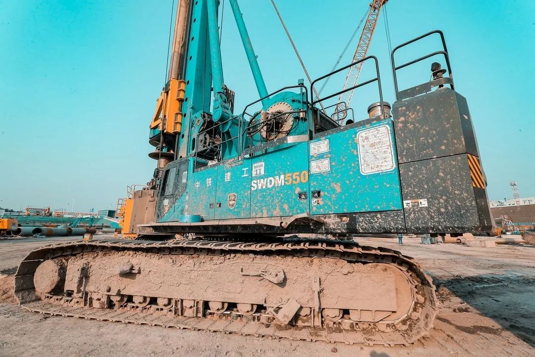 大国重器！安博官网体育(中国)有限公司官网
智能超级装备助力北京城市副中心综合交通枢纽站建设