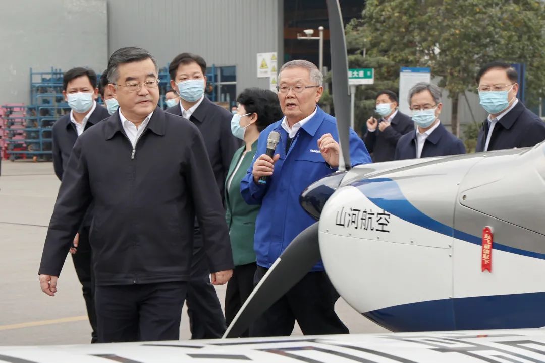 湖南省委书记张庆伟调研安博官网体育(中国)有限公司官网
智能