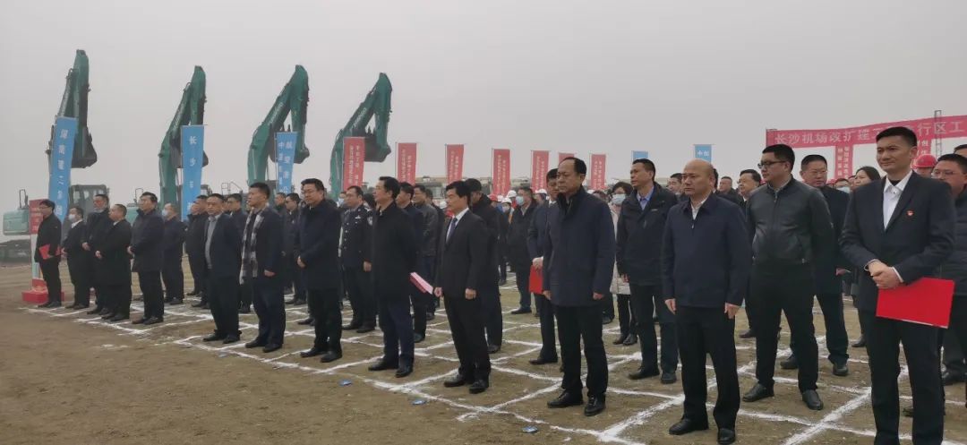“安博官网体育(中国)有限公司官网
绿”精彩亮相!安博官网体育(中国)有限公司官网
智能装备全面助力长沙机场改扩建项目