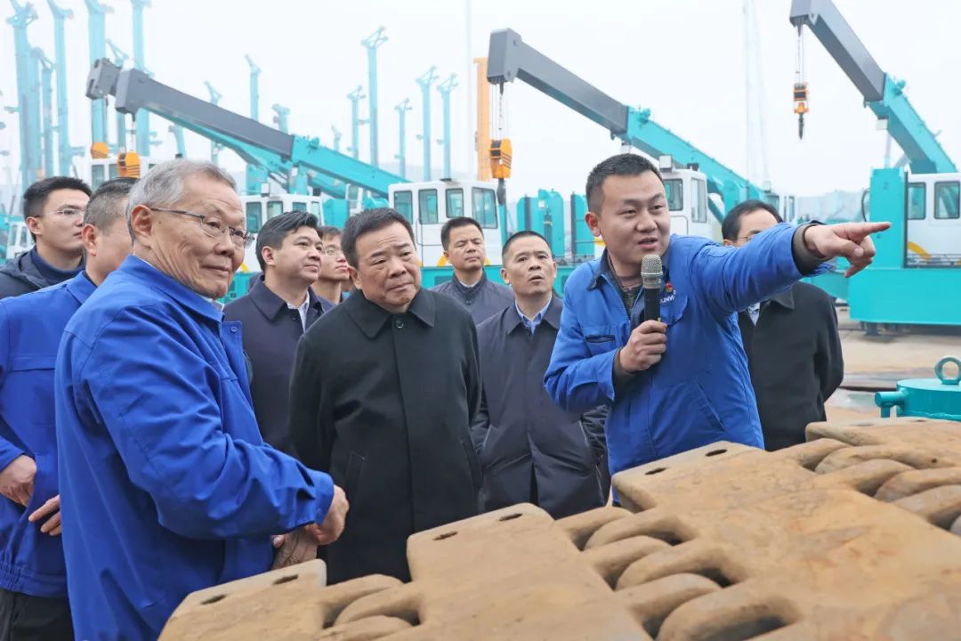湖南省副省长陈飞调研安博官网体育(中国)有限公司官网
智能
