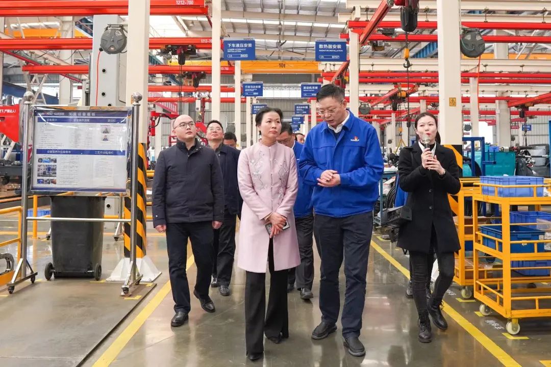 长沙市总工会、长沙经开区总工会一行调研安博官网体育(中国)有限公司官网
智能