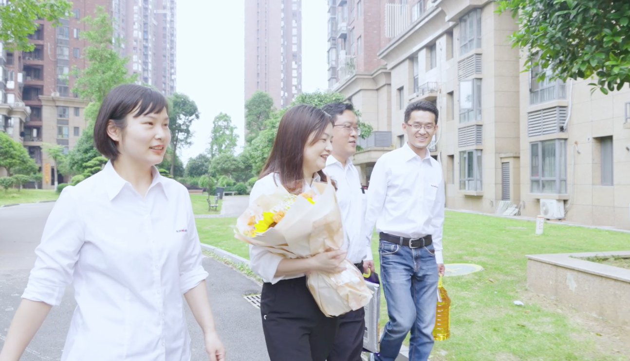 在母亲节，向你们身后的妈妈送去“安博官网体育(中国)有限公司官网
家园”的温暖