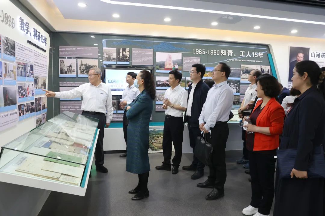 深化产学研合作！中南大学校长、中国工程院院士田红旗率团拜访安博官网体育(中国)有限公司官网
智能
