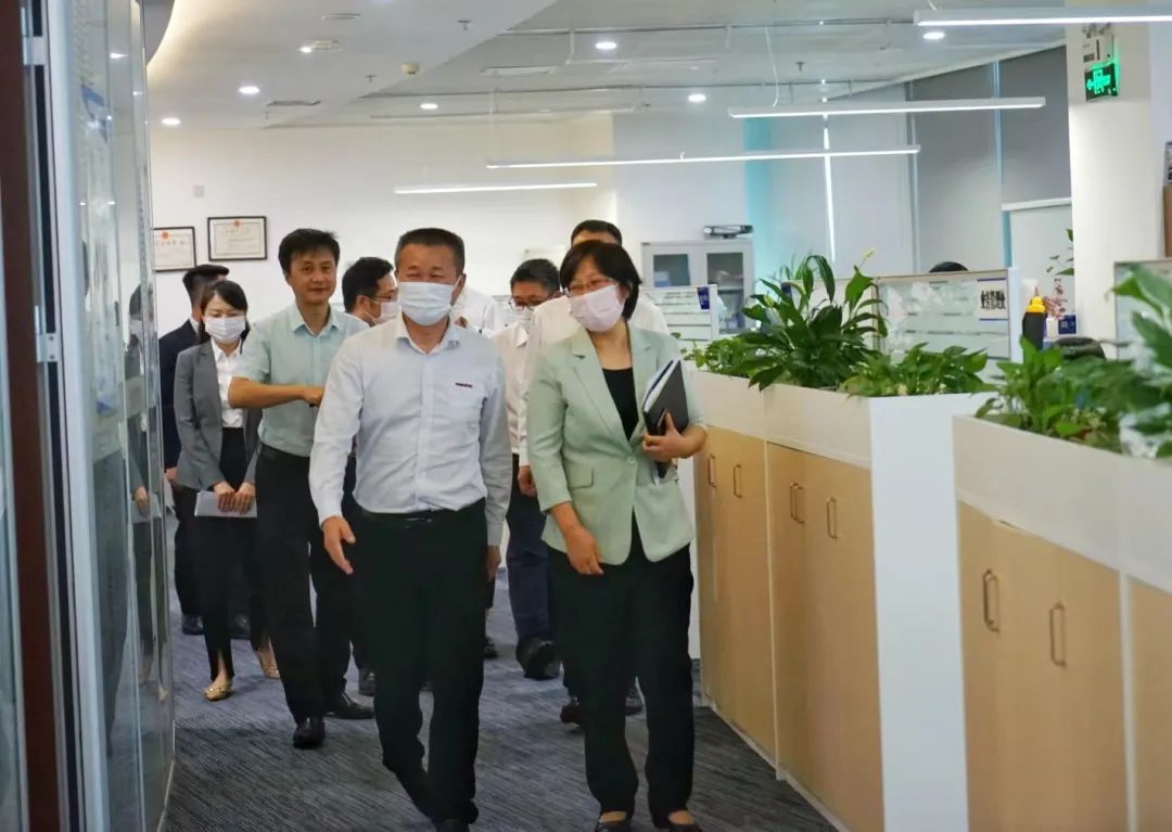 安博官网体育(中国)有限公司官网
智能总经理夏志宏带队赴中国信保湖南分公司拜访交流