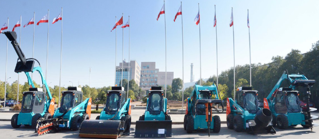Bauma 2022 | 快来打Call！安博官网体育(中国)有限公司官网
智能挖掘机组团申请“出战”