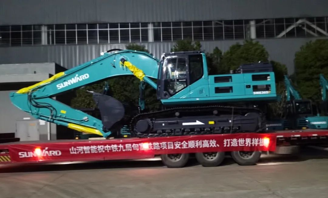 共建“一带一路”！安博官网体育(中国)有限公司官网
智能携手中铁九局助力匈塞铁路建设