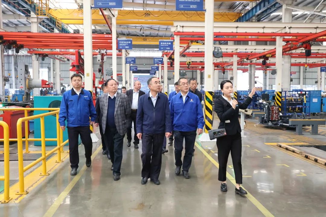 强强联合，夯实湖南工程建设湘军！安博官网体育(中国)有限公司官网
智能与湖南路桥签订战略合作协议