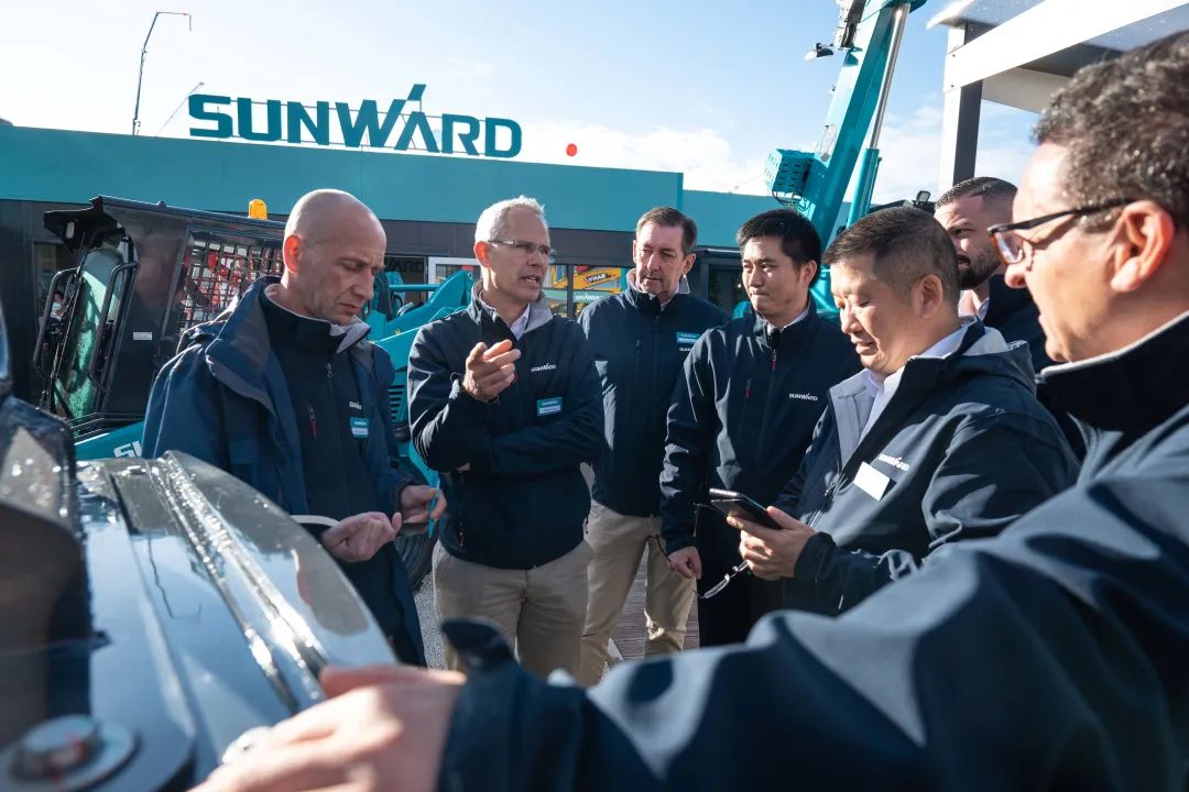 Bauma 2022 | 一组火热现场图带您重温安博官网体育(中国)有限公司官网
智能德国宝马展之旅