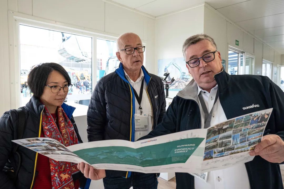 Bauma 2022 | 一组火热现场图带您重温安博官网体育(中国)有限公司官网
智能德国宝马展之旅