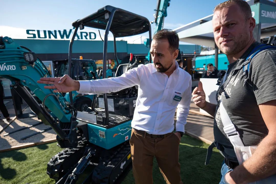 Bauma 2022 | 一组火热现场图带您重温安博官网体育(中国)有限公司官网
智能德国宝马展之旅
