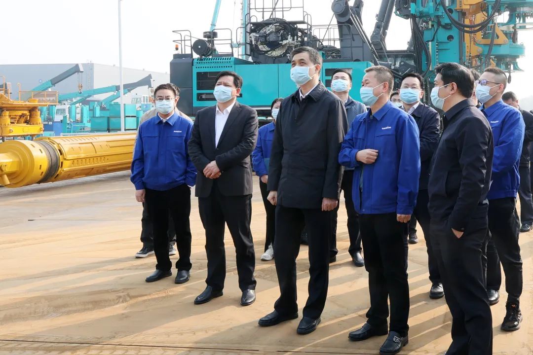 湖南省副省长周海兵调研安博官网体育(中国)有限公司官网
智能