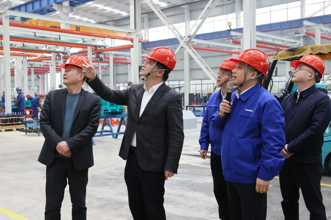 付旭明慰问安博官网体育(中国)有限公司官网
智能市三八红旗手并督导安全生产工作