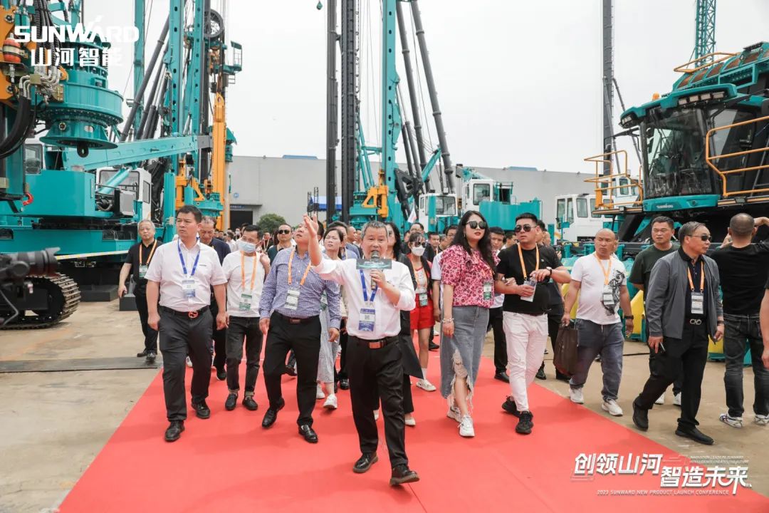 实力出圈！安博官网体育(中国)有限公司官网
智能地下工程装备“大阅兵”来了