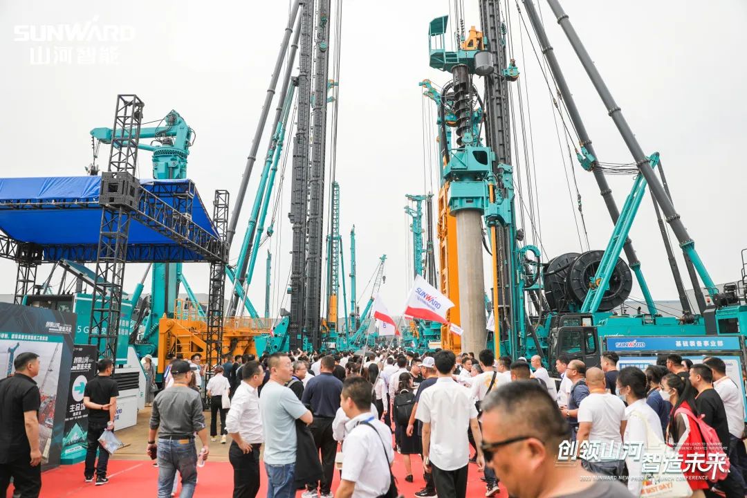 实力出圈！安博官网体育(中国)有限公司官网
智能地下工程装备“大阅兵”来了