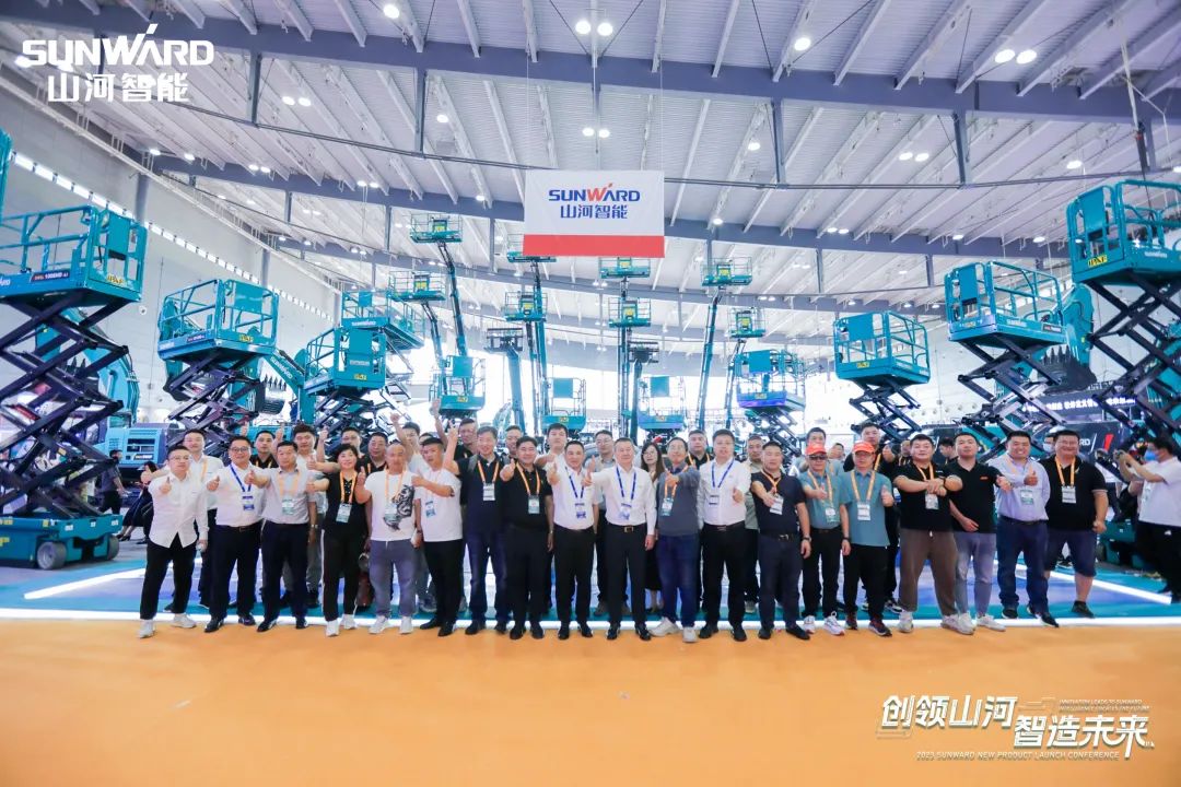 聚焦电动化、智能化！安博官网体育(中国)有限公司官网
智能全系列高空机械产品亮相长沙展